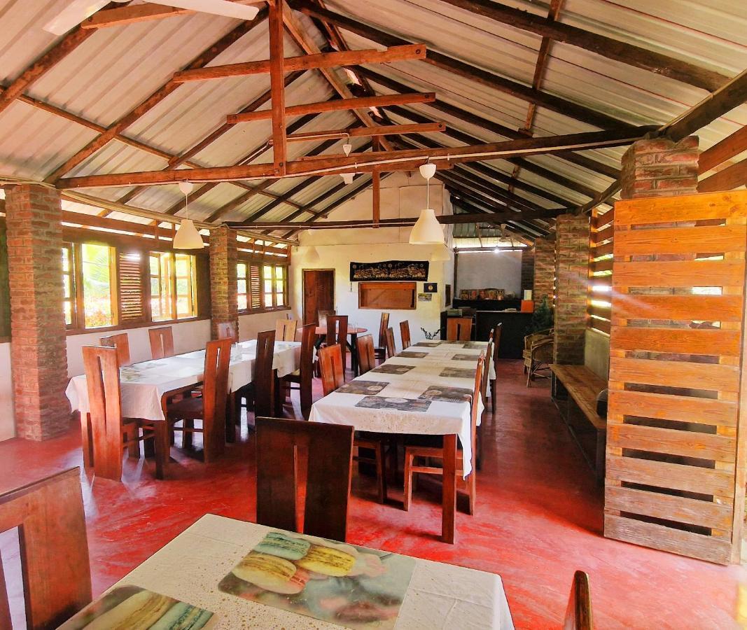 Hotel Italian Guest Trincomalee Esterno foto
