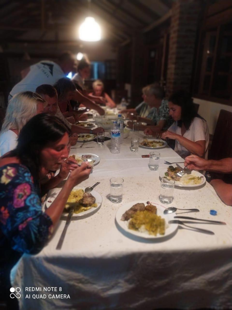 Hotel Italian Guest Trincomalee Esterno foto