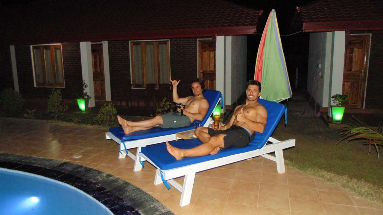 Hotel Italian Guest Trincomalee Esterno foto